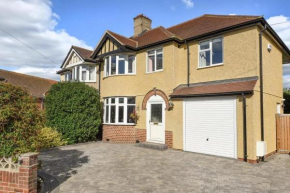 Oxford Villa - 4 Bedrooms 5 Beds Sleep 8